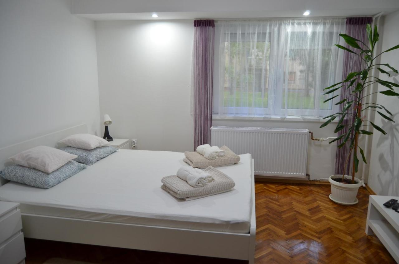 Mikmari Apartman Subotica Exterior foto
