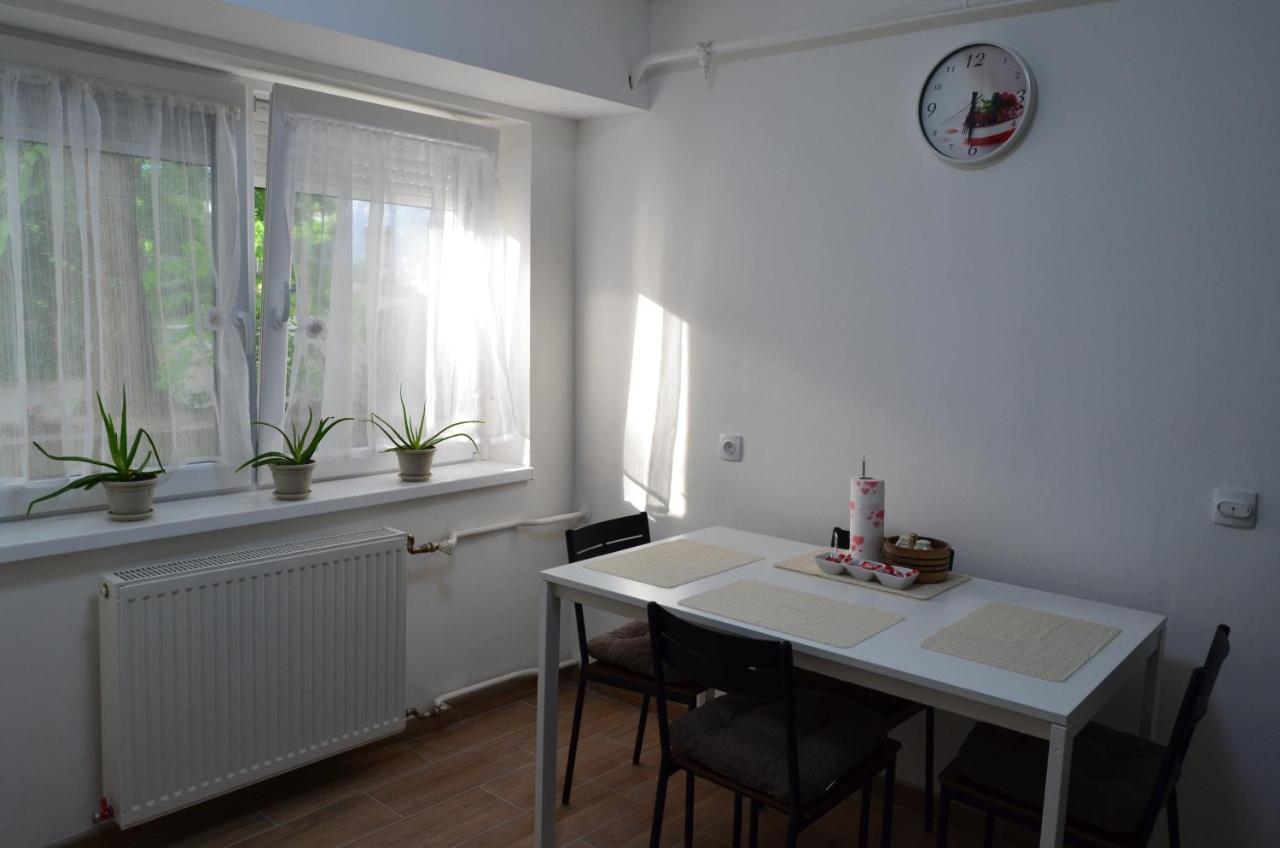 Mikmari Apartman Subotica Exterior foto